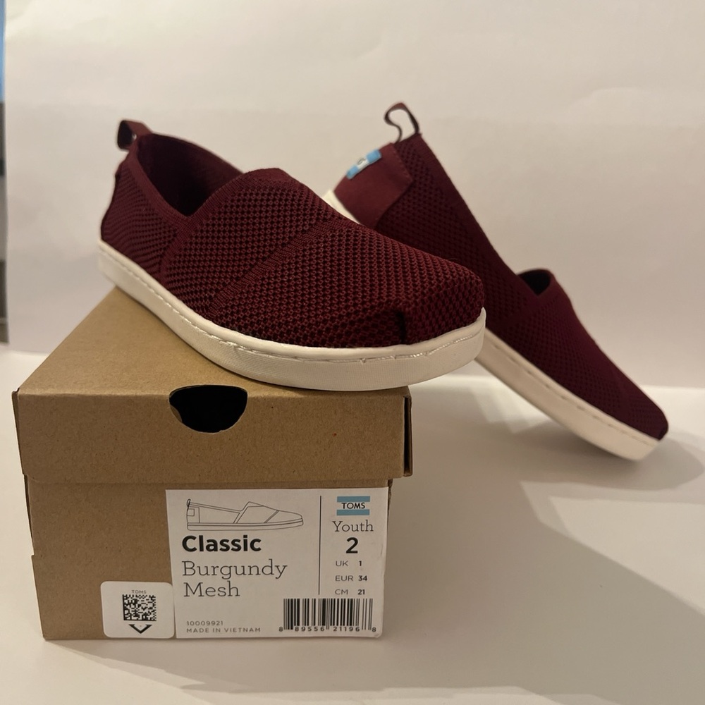 TOMS Burgundy Mesh Classic Slip-On Sneakers